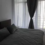 Apartment Alezzi *
