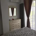 Apartment Alezzi Navodari