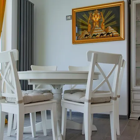 Apartment Alezzi Năvodari